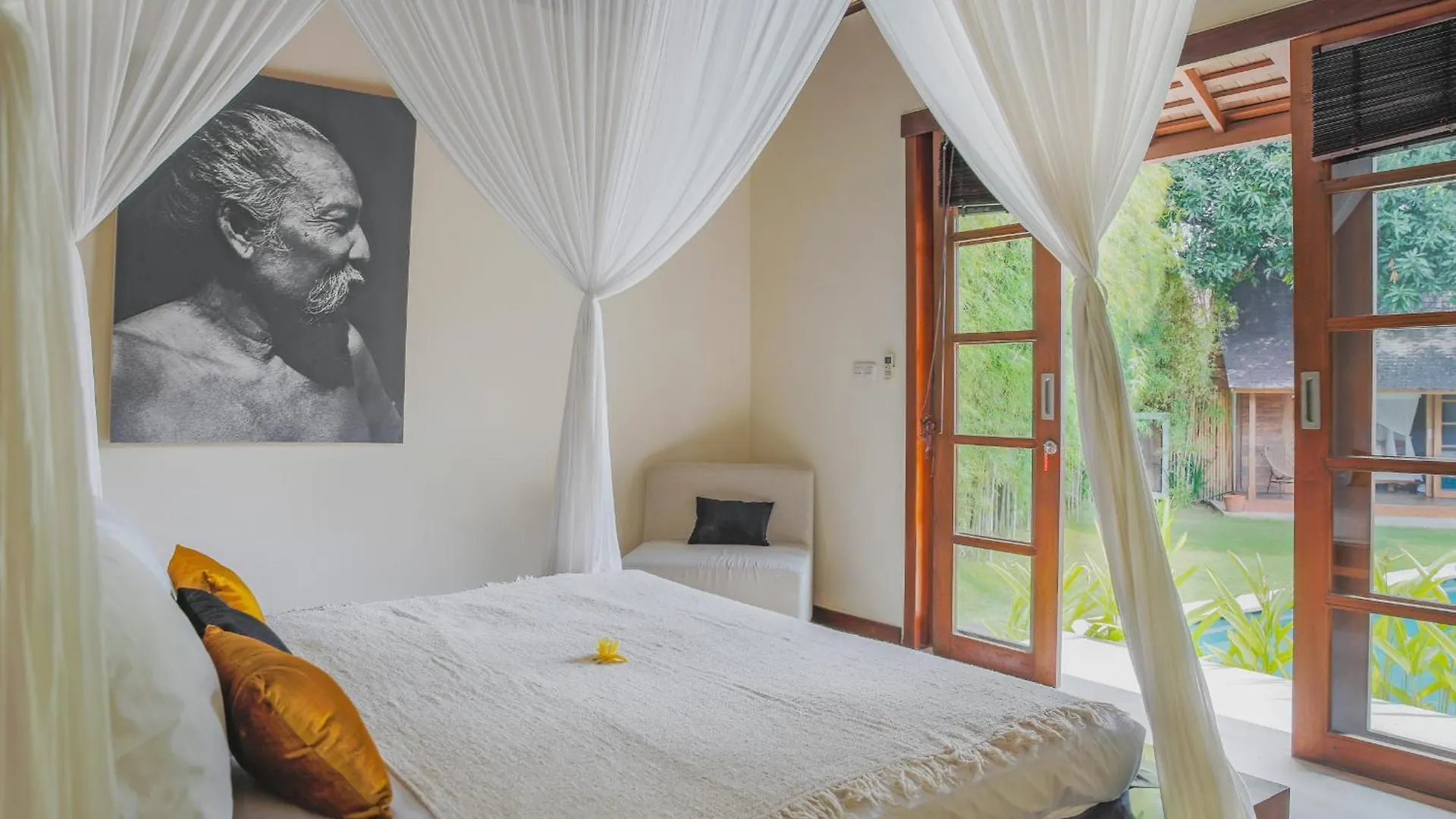 Villa Charlie Seminyak Badung  Badung (Bali)
